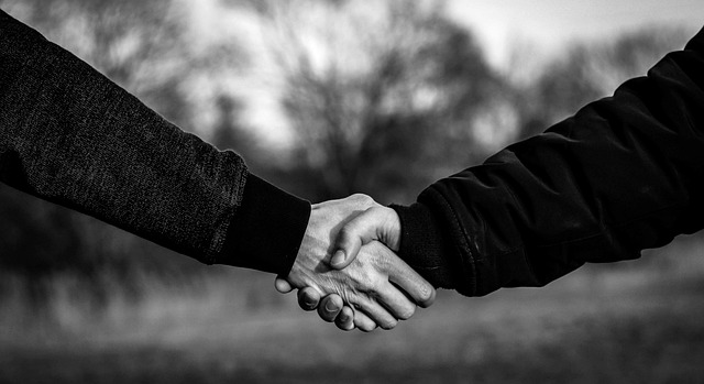 What Buyers Should Know About Making a Realistic Offer