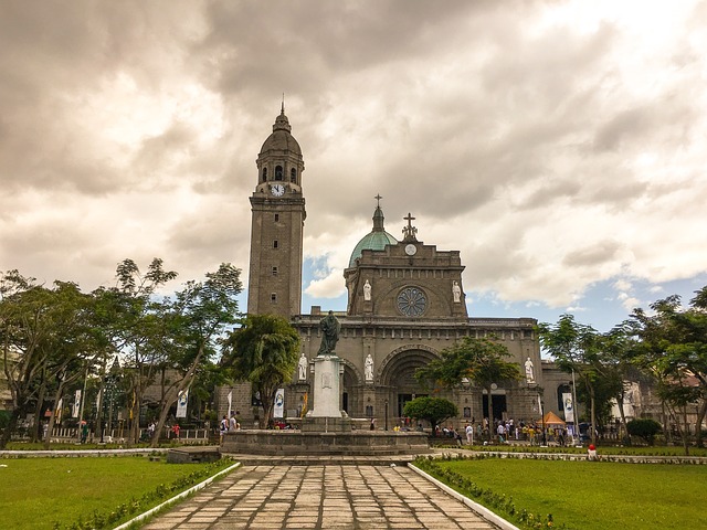 Staying With Locals Around Manila